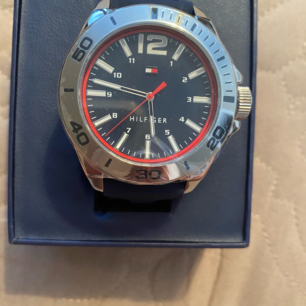 Mens watch. Tommy Hilfiger. Navy blue. Never used. Still in box